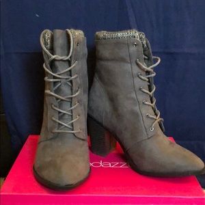Heeled grey boots